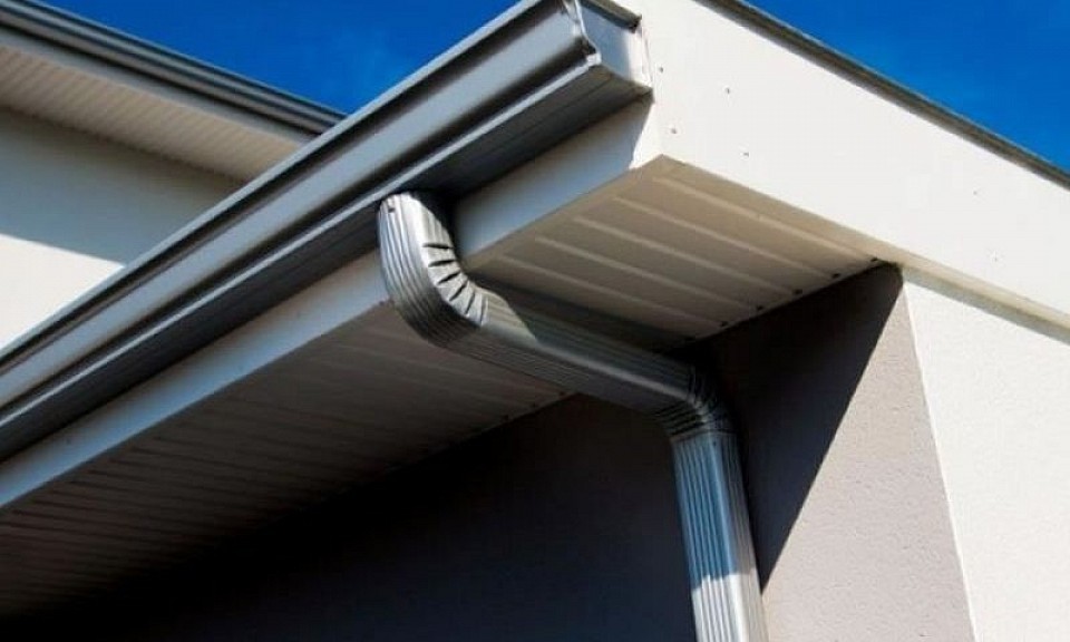 Pose de gouttière alu